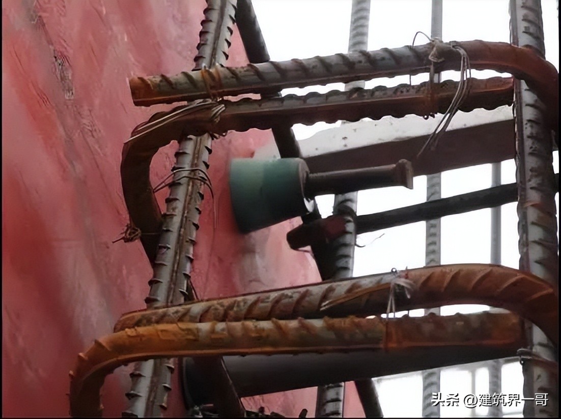 建筑清水模板厂家生产规模_模板工程操作指引_模板工程原材料控制