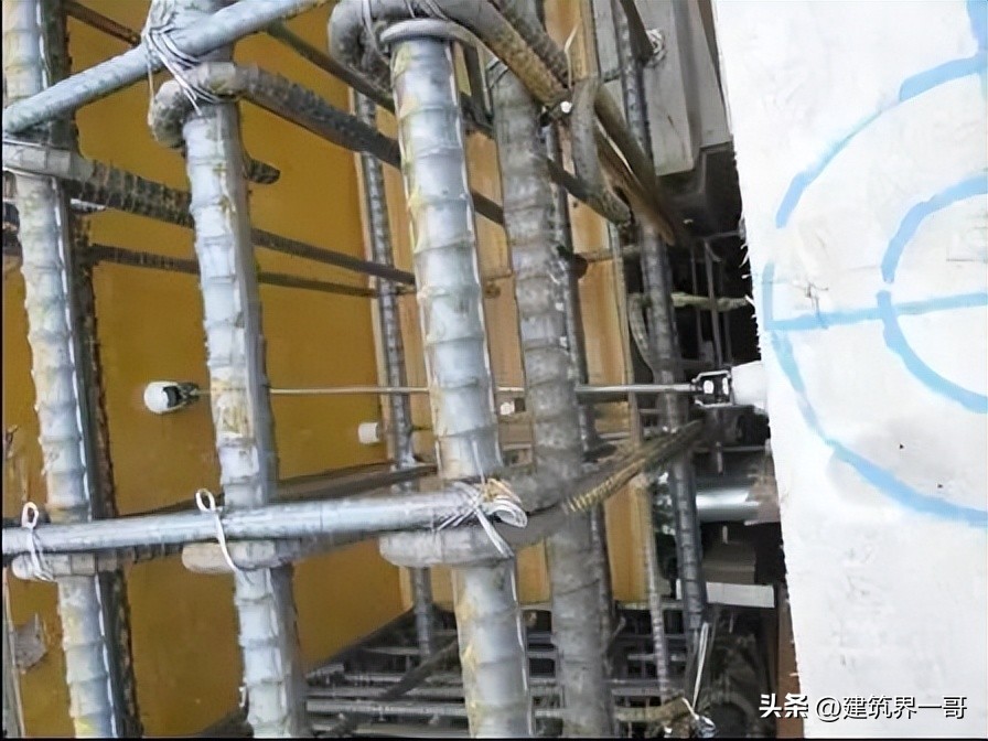 模板工程操作指引_模板工程原材料控制_建筑清水模板厂家生产规模