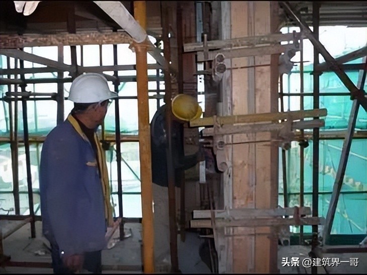 模板工程原材料控制_模板工程操作指引_建筑清水模板厂家生产规模