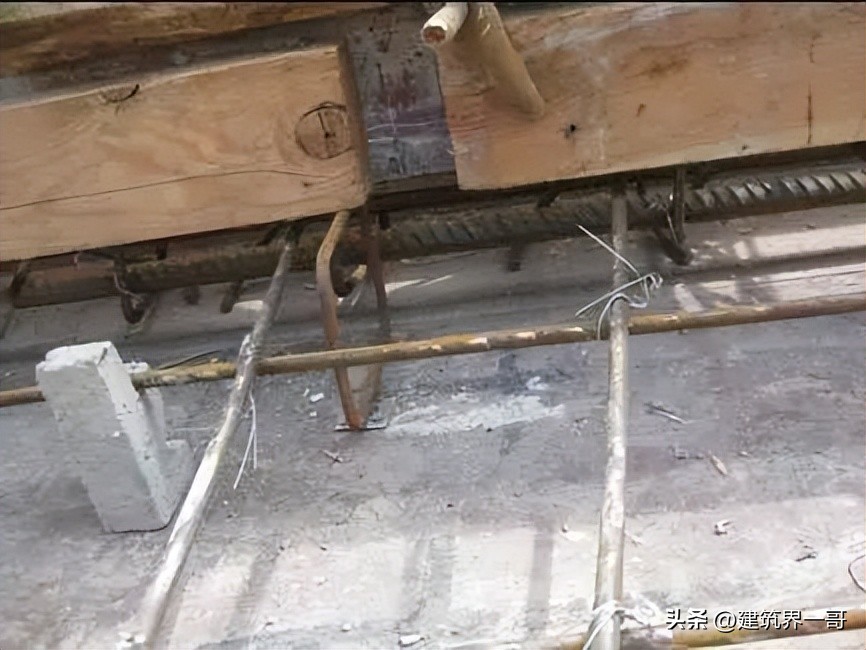 模板工程操作指引_模板工程原材料控制_建筑清水模板厂家生产规模